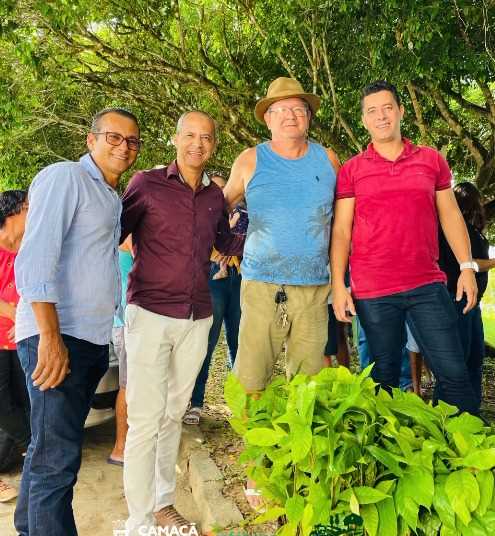 Camacã: Prefeitura chega a marca de 35 mil mudas de Cacau distribuídas para pequenos agricultores
